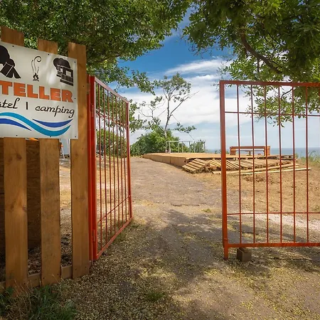 Steller & Camping Hostel *