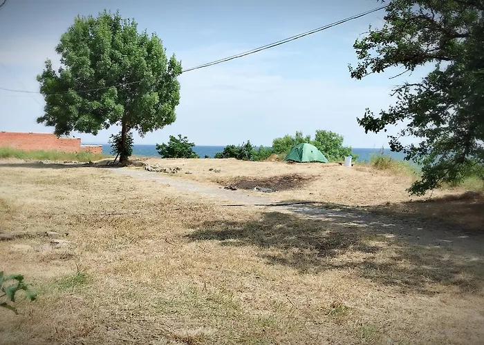 بيت شباب Steller & Camping