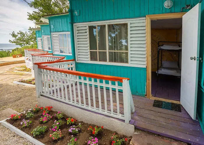 بيت شباب Steller & Camping